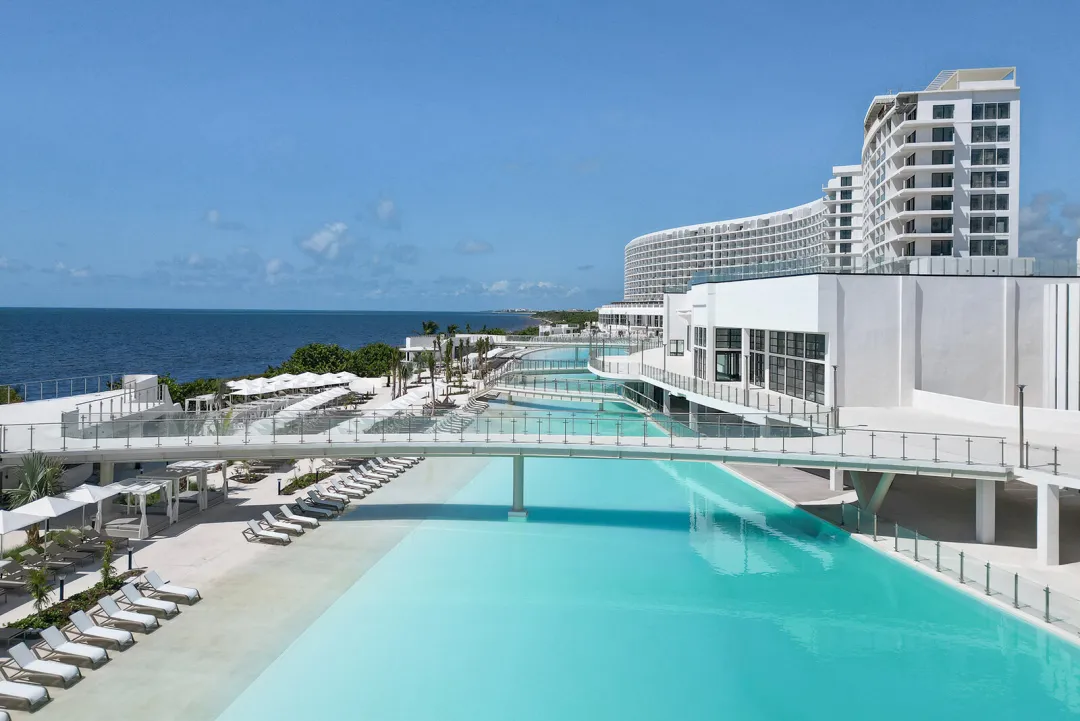 AVA Resort Cancun - Pool
