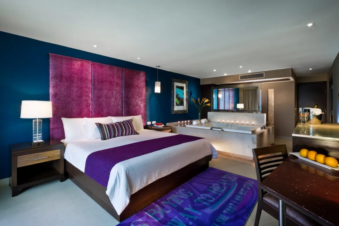 Diamond Ocean View - King Bed
