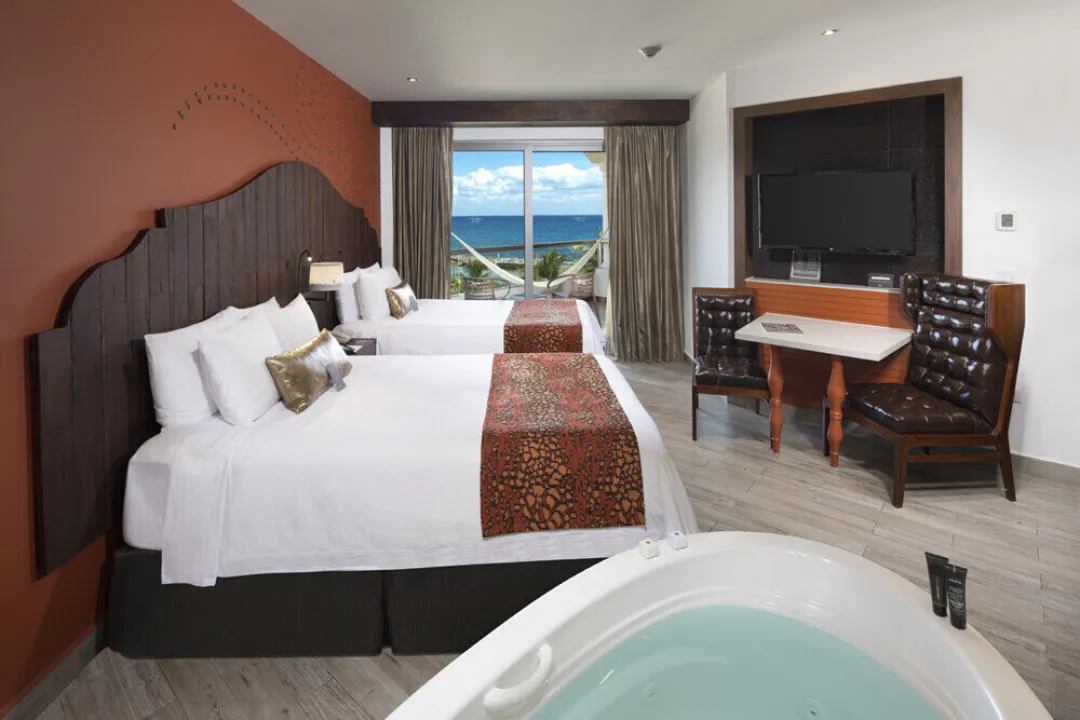 Deluxe Partial Ocean View Double - Twin Bed