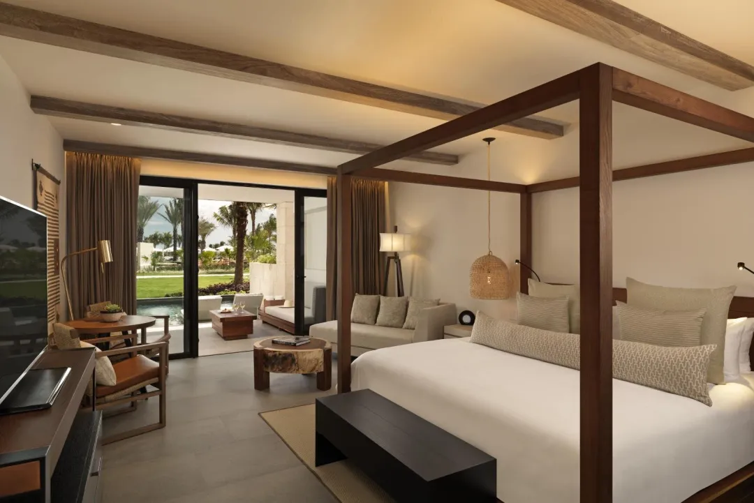 Alcoba Swim-up Pool - King Bed