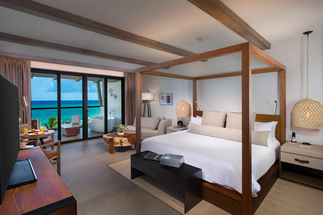 Alcoba Ocean Front - King Bed