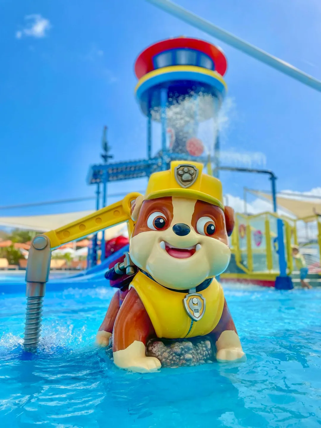 Nickelodeon Hotels & Resorts Riviera Maya - Pool Charactore