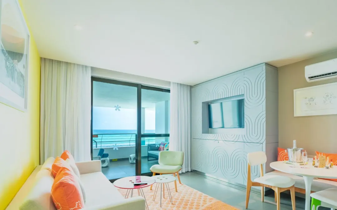 Swim-up Oceanfront King Suite - Seating Aeria