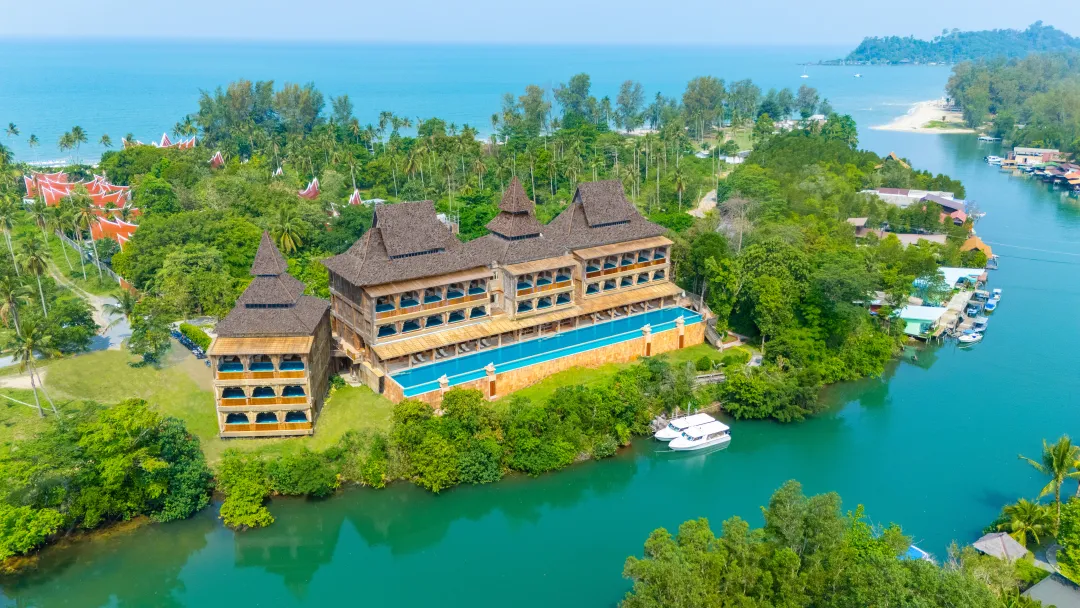 Santhiya Tree Koh Chang Resort - Resort with Pool View