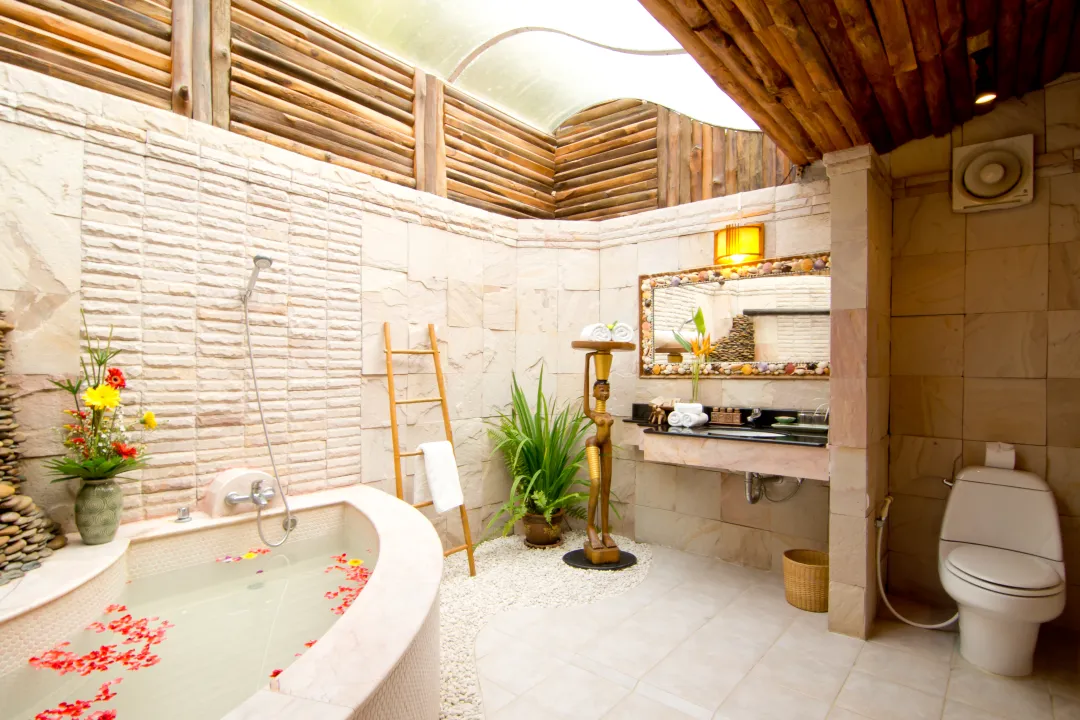Villa Pool Access - Bathroom