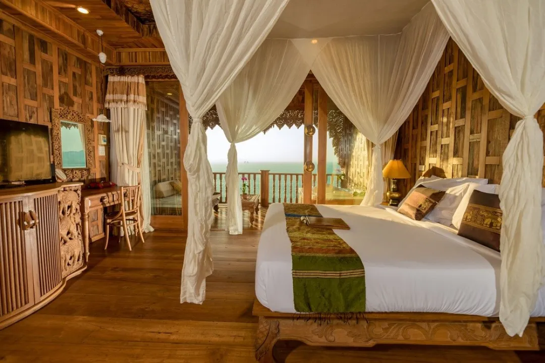 Supreme Deluxe Sea View - Bedroom with View