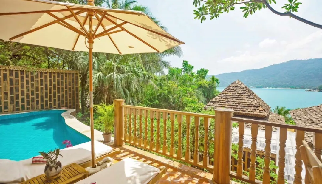 Sea View Pool Villa - Deck Lounge with View