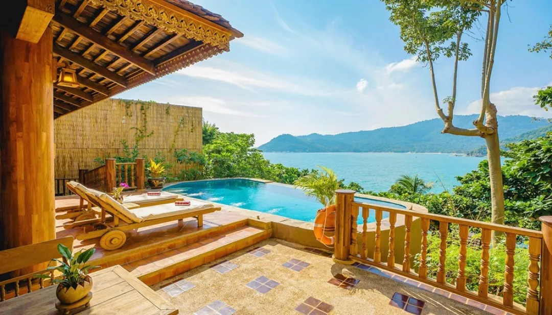 Sea View Pool Villa Plus - Pool with Sea View