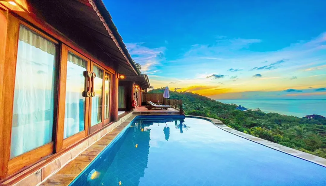 Royal Grand Pool Villa - Pool with View