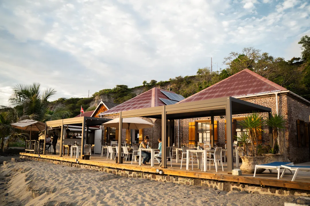 St. Eustatius Island - Fort Oranje - Restaurants by the sea