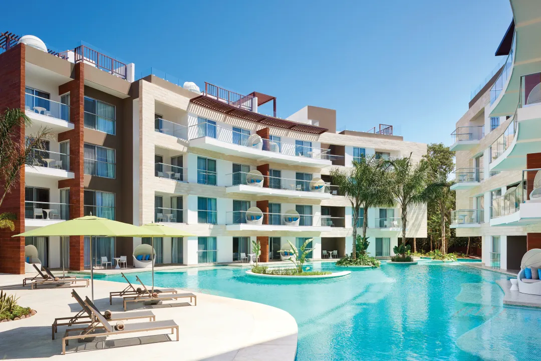 Essence at the Fives Beach - Resort with Pool