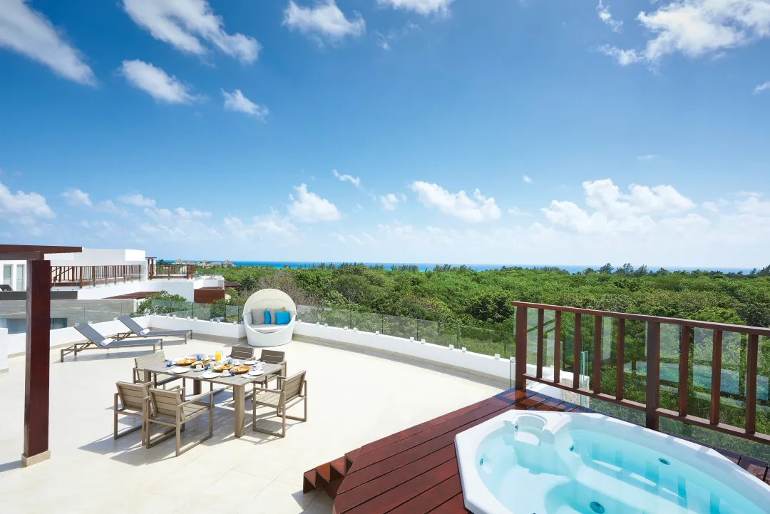 Two Bedroom Penthouse Residence - Roof Top Jacuzzi
