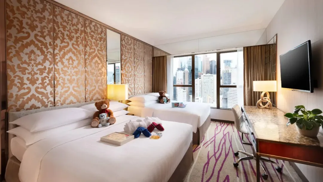 Dorsett-Wanchai-Hong-Kong-Deluxe-Family-Quad-Room