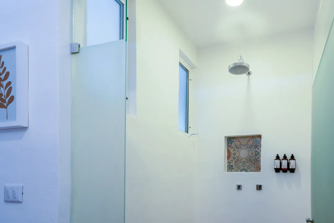 Beachfront Suite - Shower