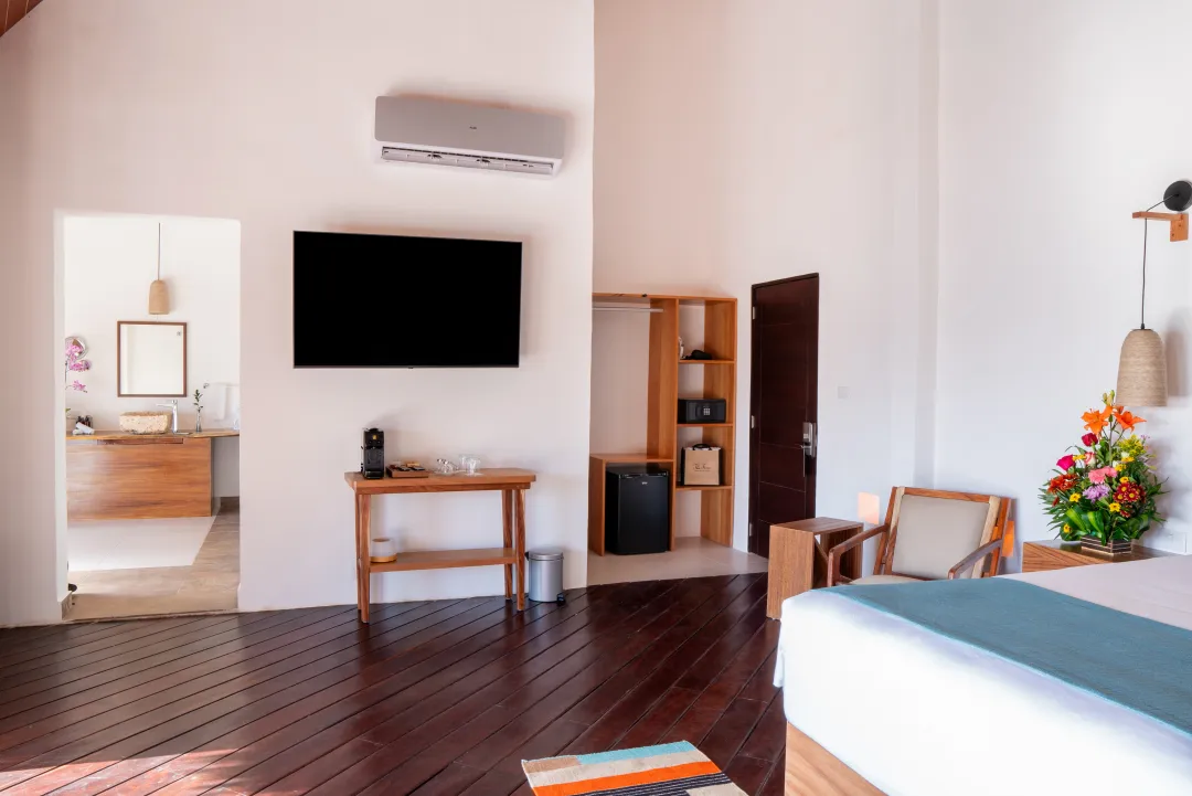 Presidential Suite - Bedroom with View