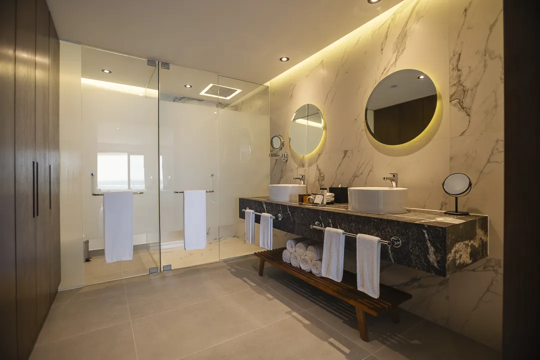 Two Bedroom Oceanfront Residence -Bathroom