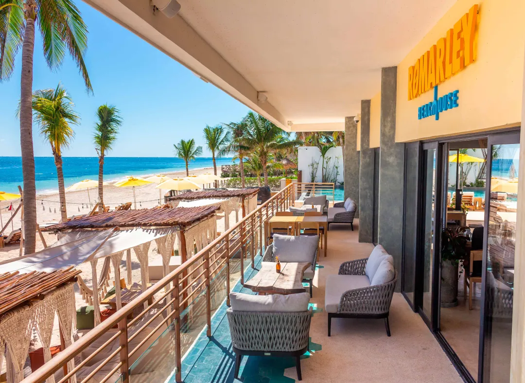RoMarley Pool Bar