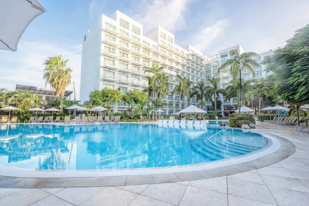 Sonesta Maho Beach Resort, Casino & Spa
