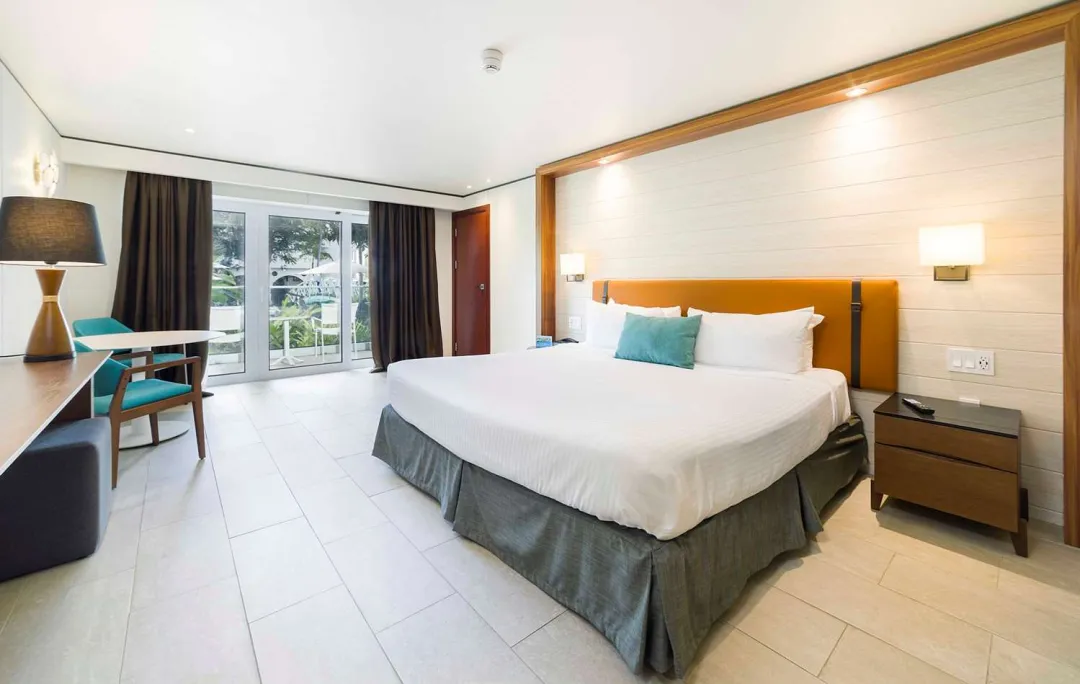 Garden View Room - King Bedroom