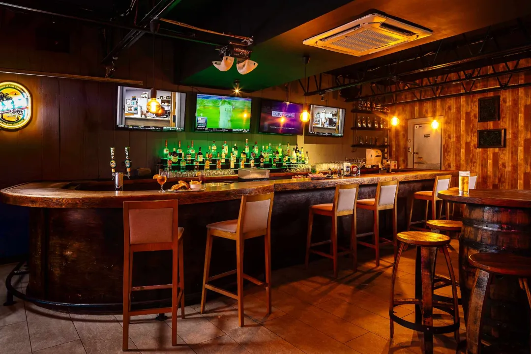 The Village Tavern Restaurant