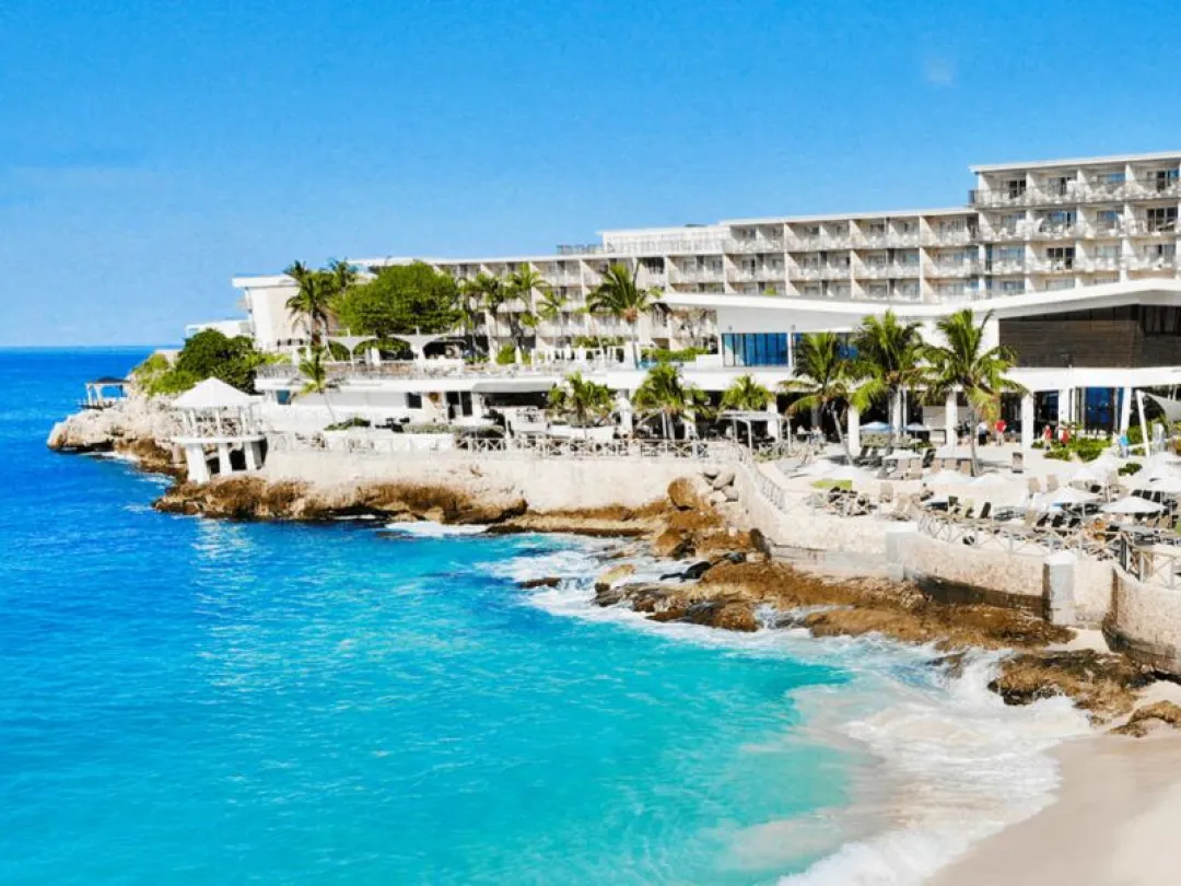 Sonesta Ocean Point Resort - Hotel with Sea View