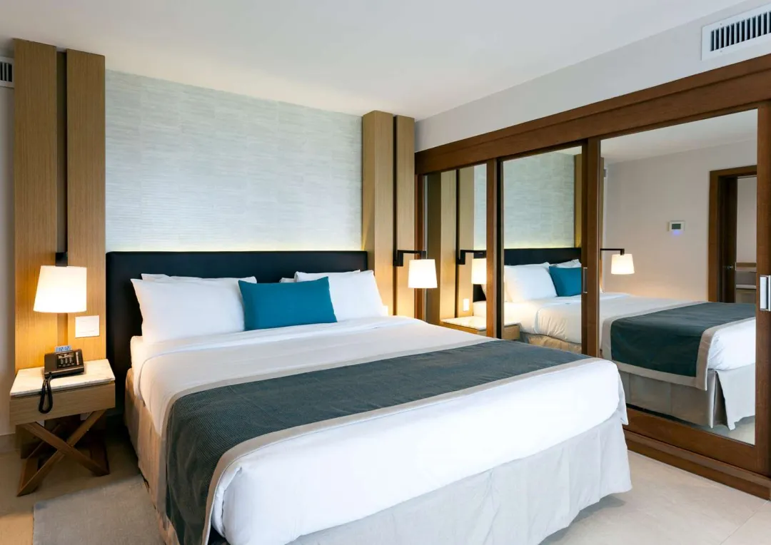 Deluxe One Bedroom Suite - Bedroom
