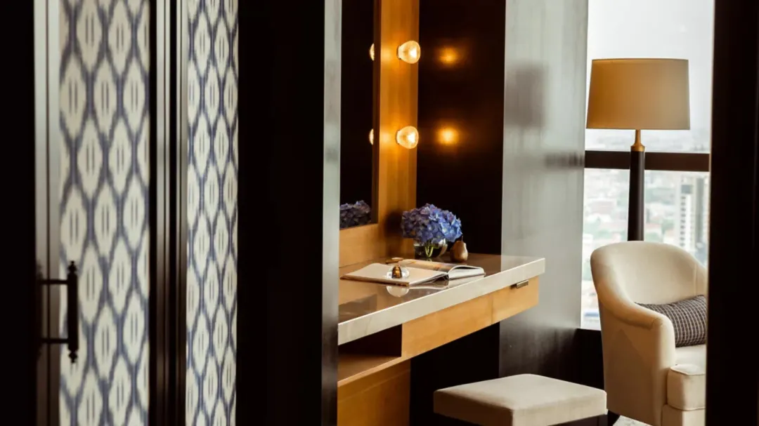 Rosewood-Phnom-Penh-Mekong-Suite-Detail