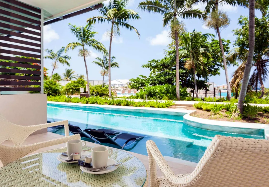 Swim out Junior Suite - Terrace Lounge