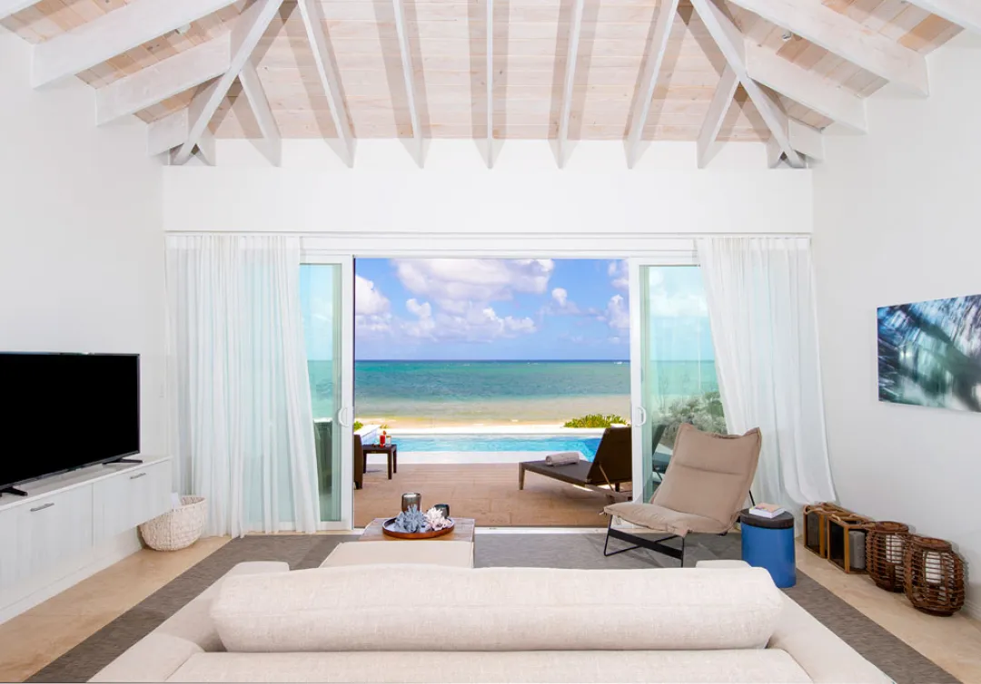 One Bedroom Beachfront Villa - Seating Aeria