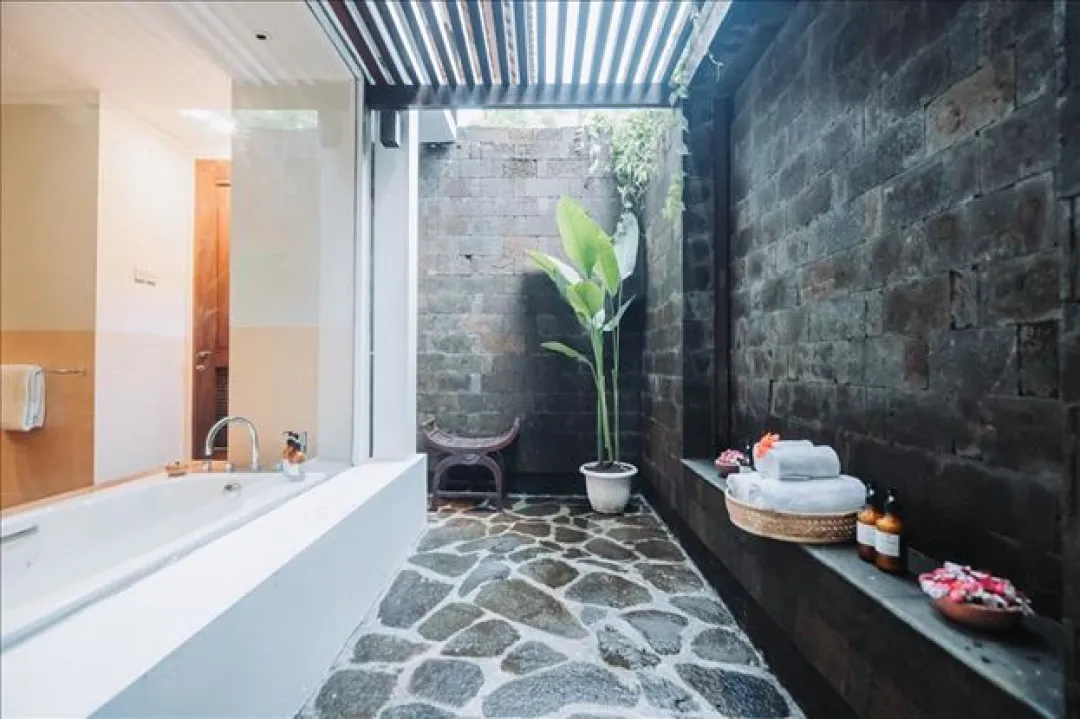 Bumi Kinar - Deluxe Heritage Garden View Room - Bathroom