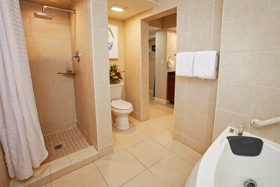 Studio Suite - Shower