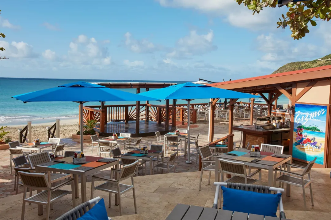 Gizmo s Bar and Grill