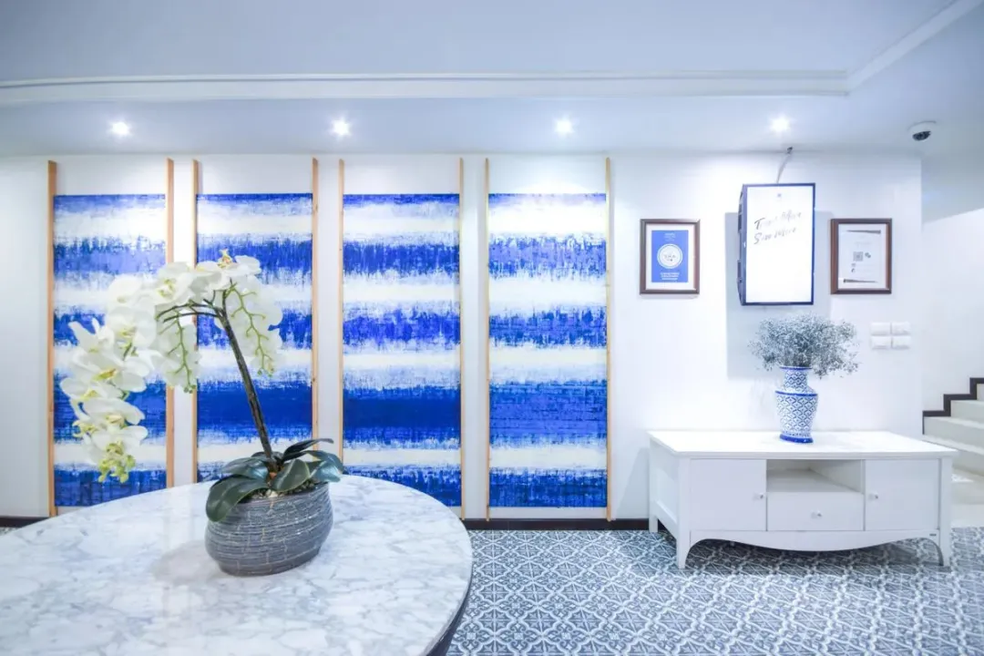 Away-Chiang-Mai-Thapae-Lobby-Deco