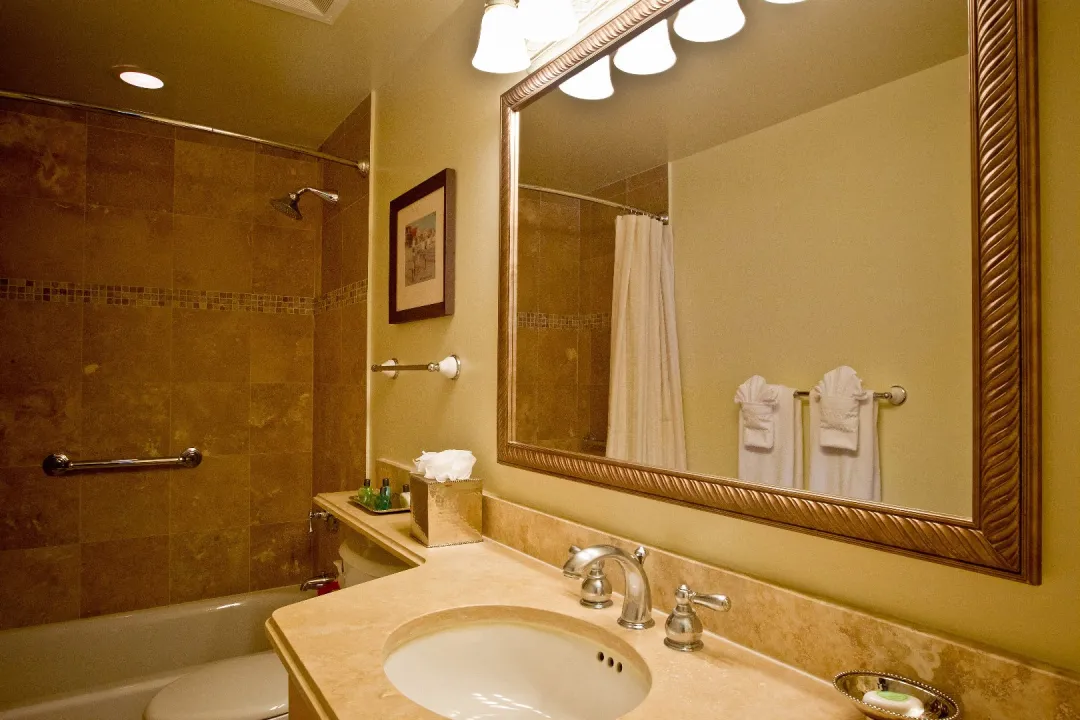 One Bedroom Suite Garden View - Bathroom
