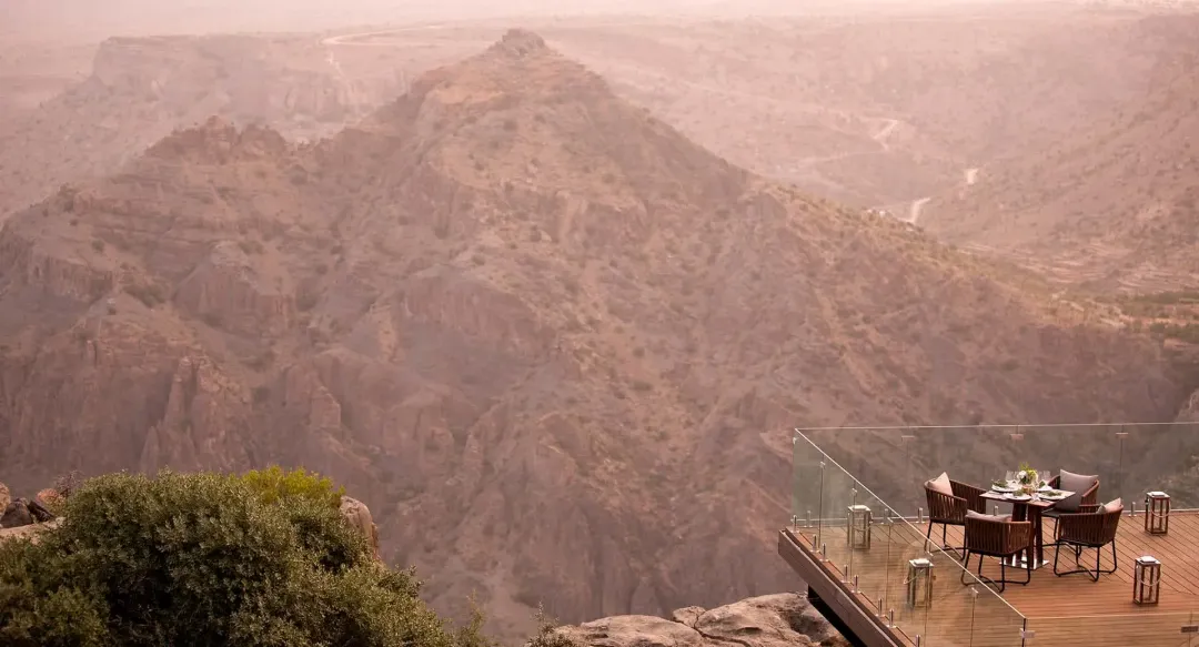 Anantara Al Jabal Al Akhdar Resort - Designer Dining with Cliff View