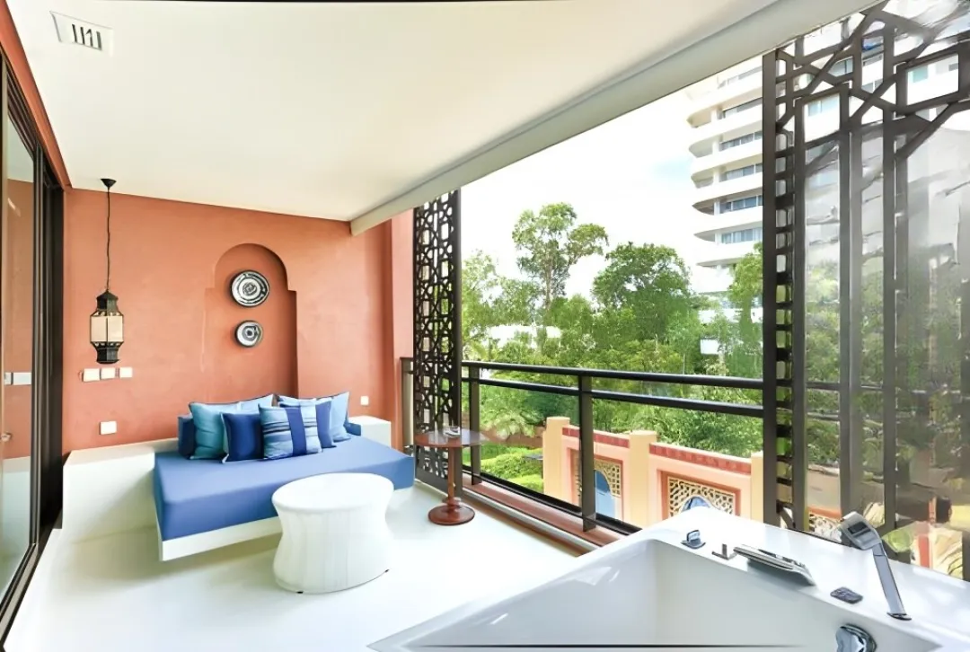 Junior Suite Garden View - Balcony Lounge