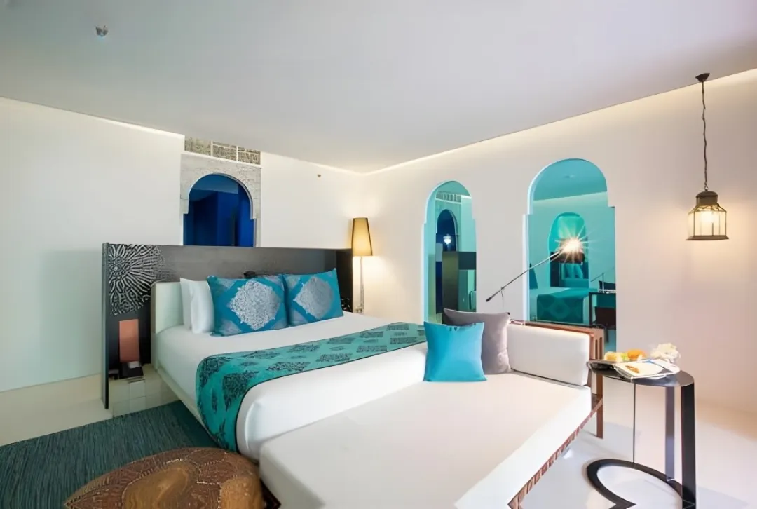 Fountain Pool Suite - Bedroom