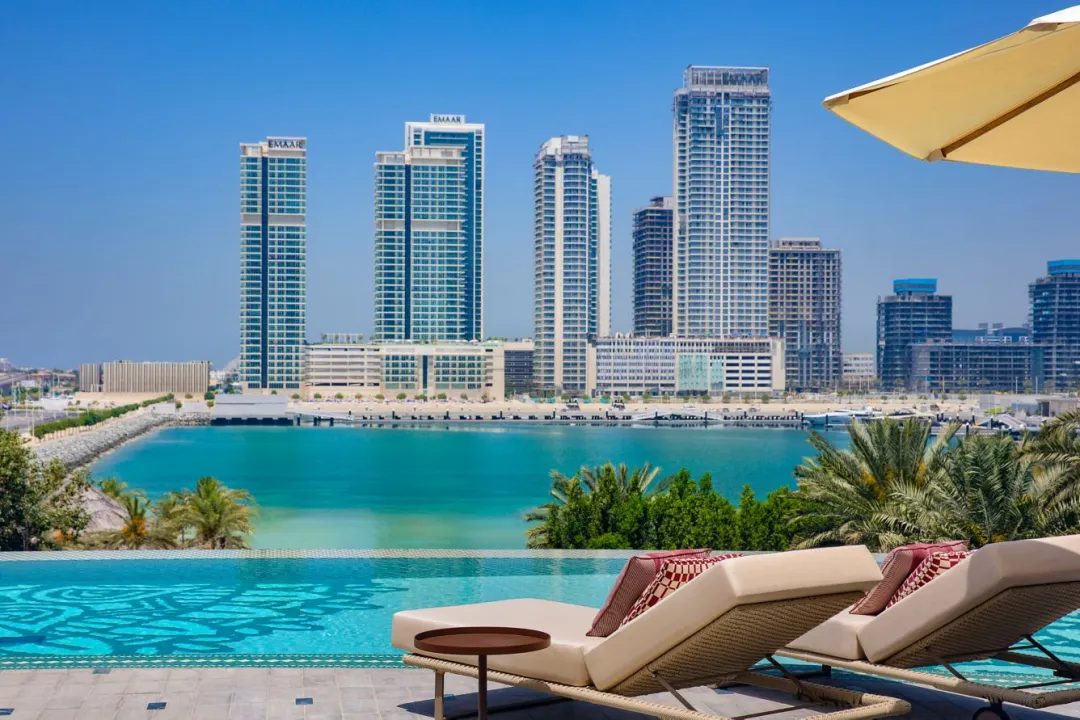 W Dubai Mina Seyahi - Giner Moon Pool