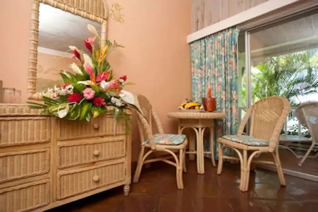 Deluxe Ocean View One Bedroom Suite - Seating Aeria