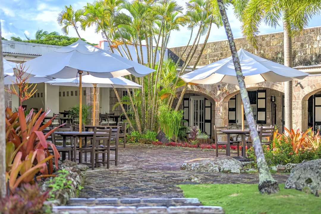 Montpelier Plantation - Courtyard