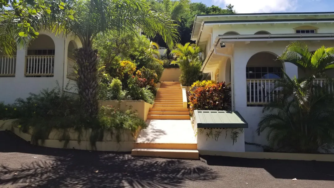 Blue-Horizon-Garden-Resort-Deluxe-One-Bedroom-Garden-View-Exterior