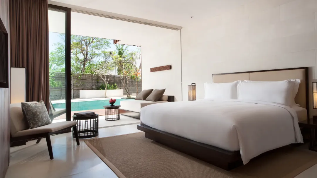 Deluxe Room - King Bed