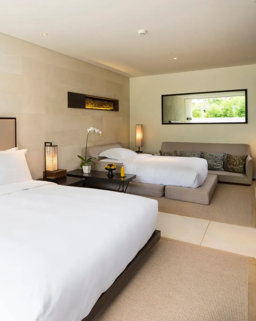 Deluxe Suite - Bedroom with View