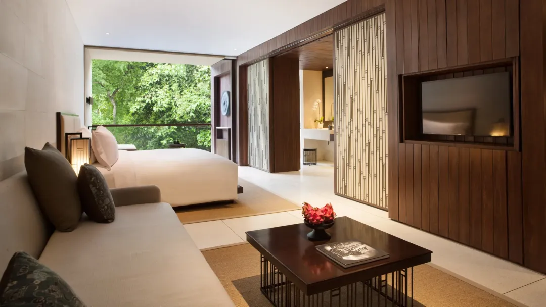 Deluxe Suite - Bedroom