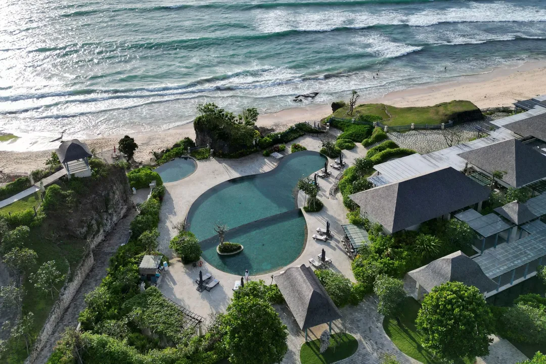Jumeirah-Bali-Pool-Aerial-View