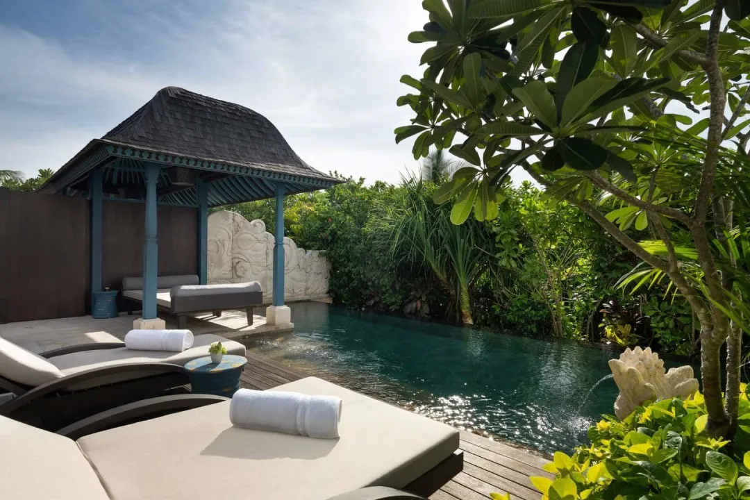 Garden-Villa-with-Private-Pool-Pool-View