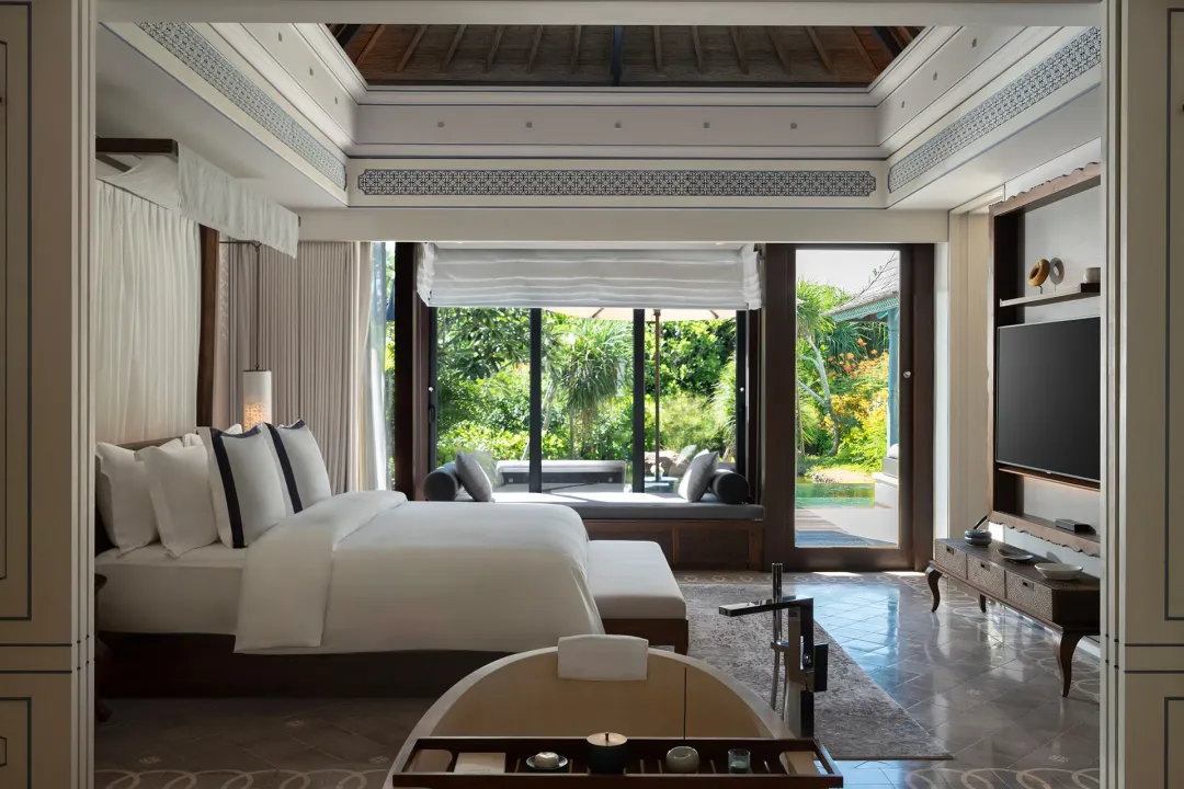 Premier-Garden-Villa-with-Private-Pool-Bedroom