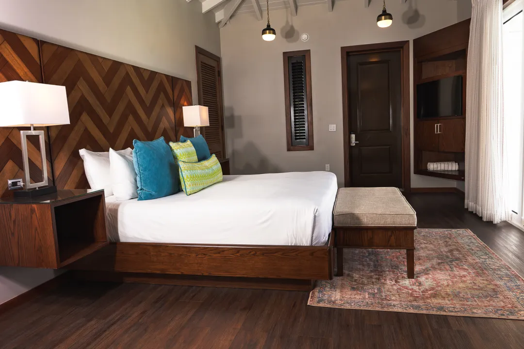 Hammock Cove - Signature Villa - Bedroom Detail