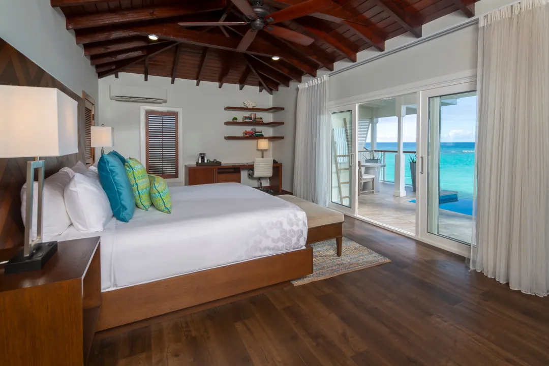 Hammock Cove - Waterfront Villa - Bedroom