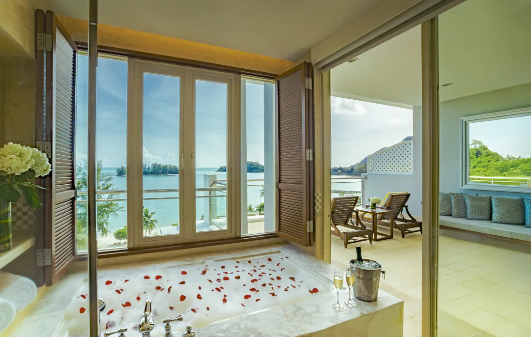 The Danna Langkawi - Grand Viceroy Sea View Room -View from Bathroom